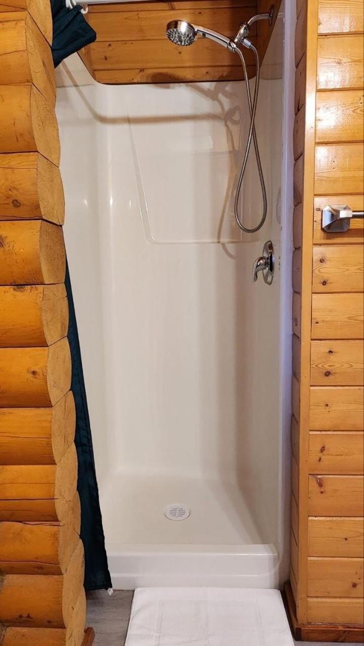 Mt. Alpine Chalets Lodge