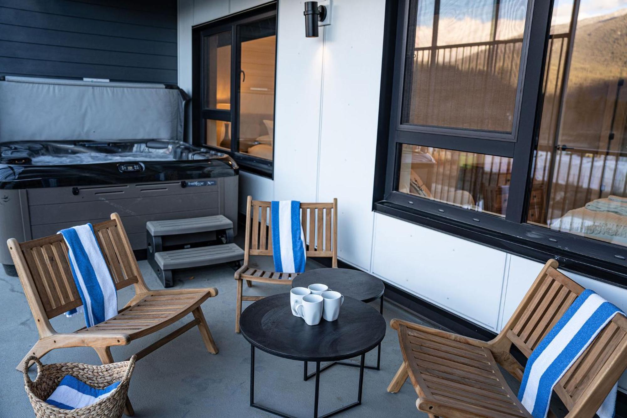 Drop In By Vacations Apartment Revelstoke