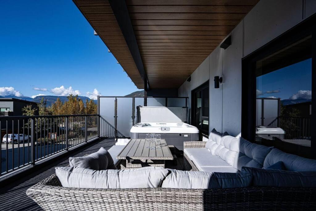 Base Camp Revy! Revelstoke