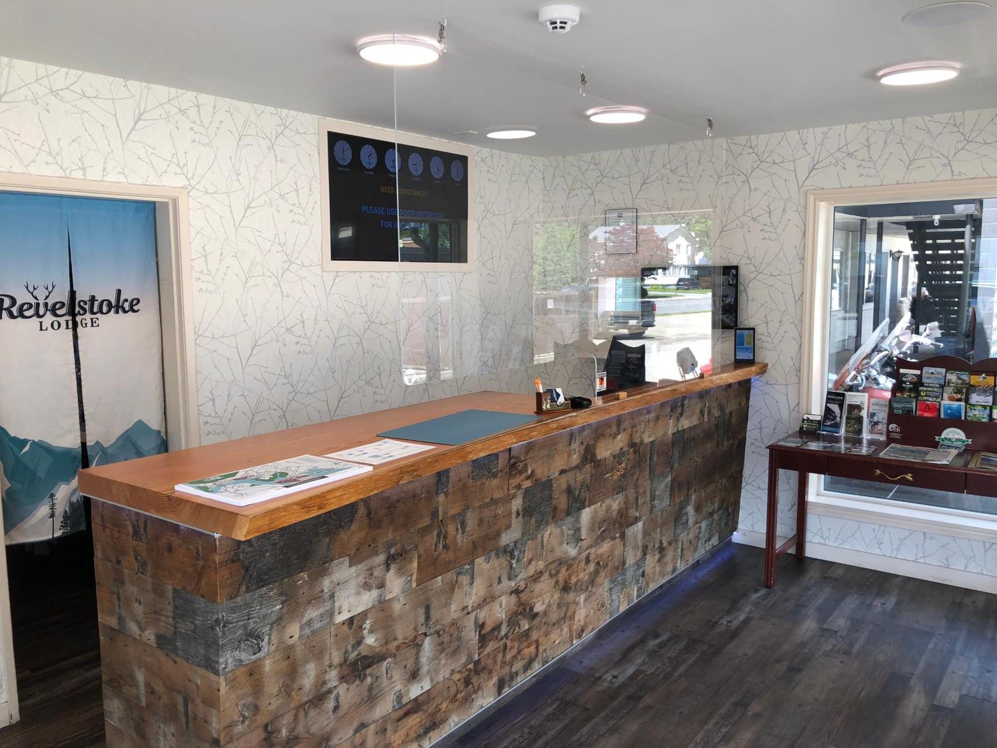 Revelstoke Lodge Motel Revelstoke