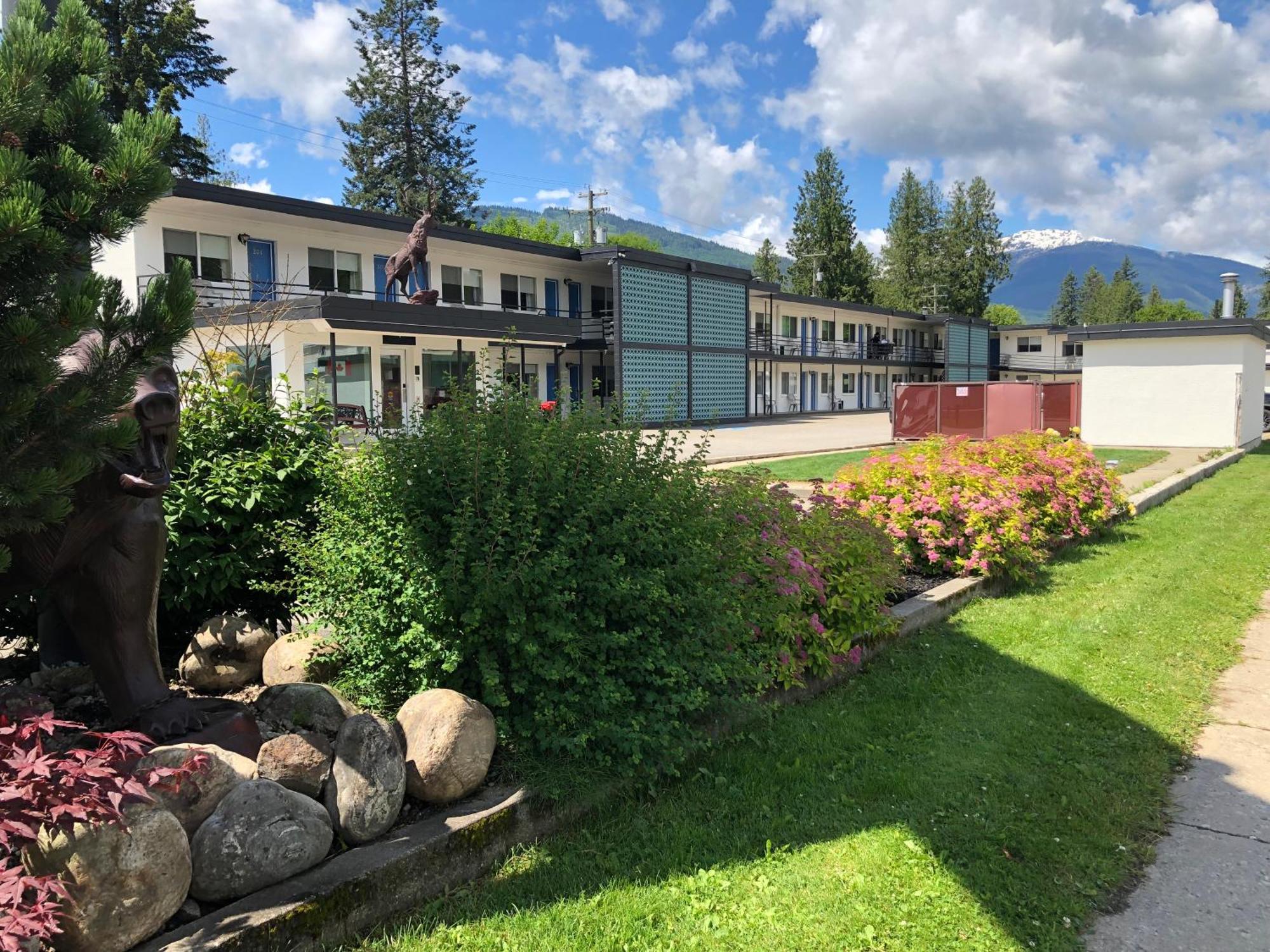 Revelstoke Lodge Motel Revelstoke