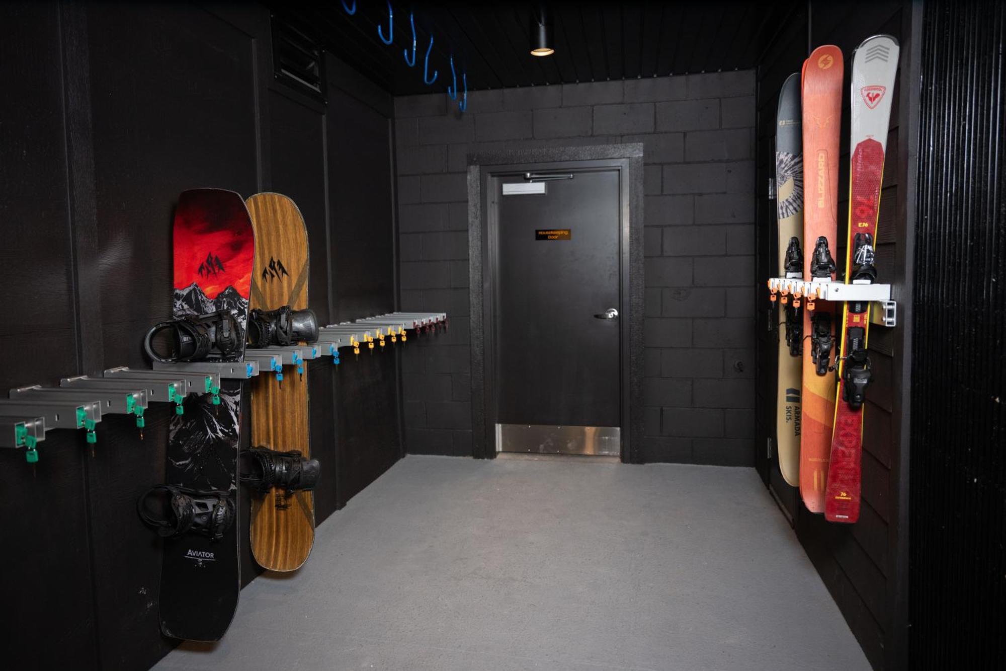 Vrge Hotel Revelstoke