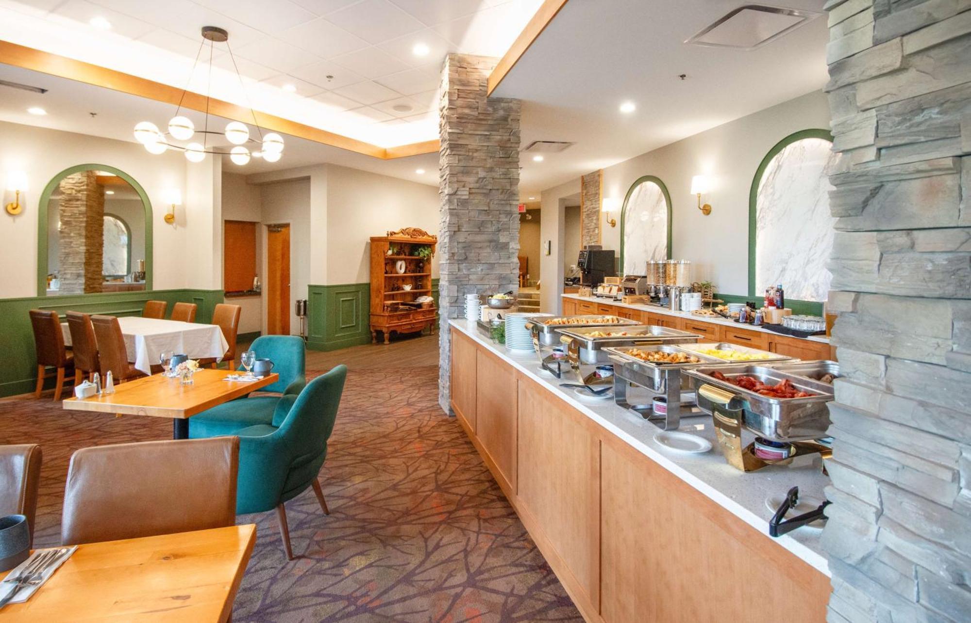 Hotel Coast Hillcrest Revelstoke