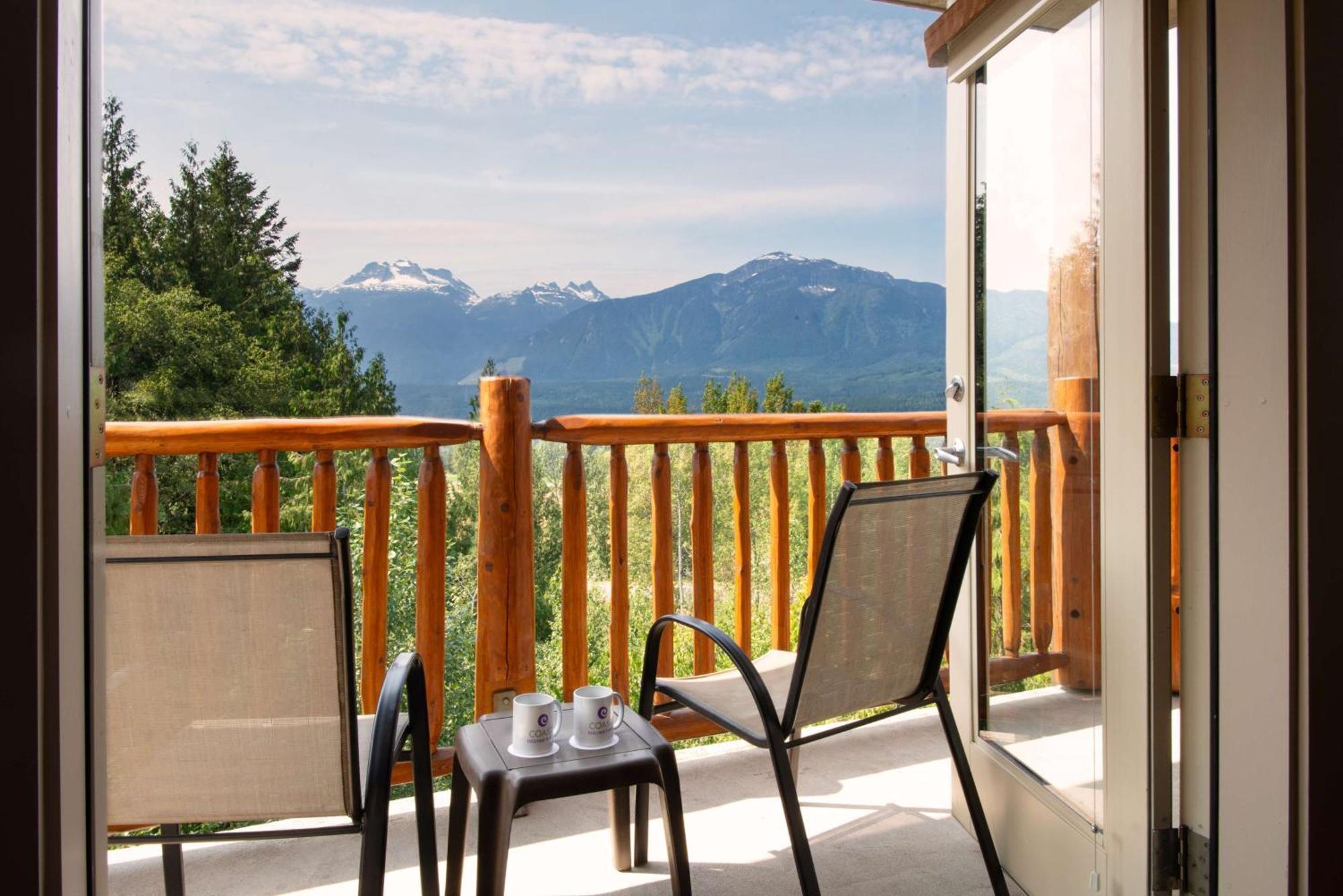 Coast Hillcrest Hotel 4*