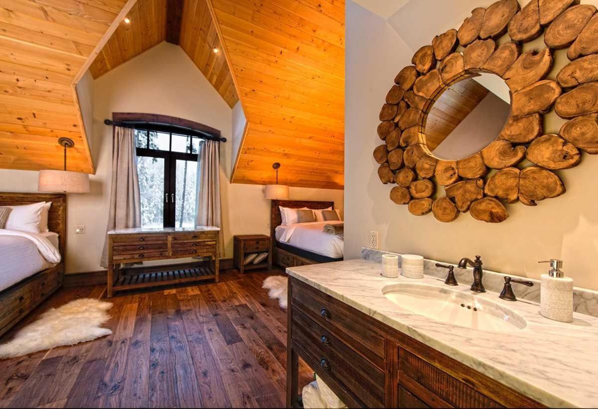 Bison Villa Revelstoke