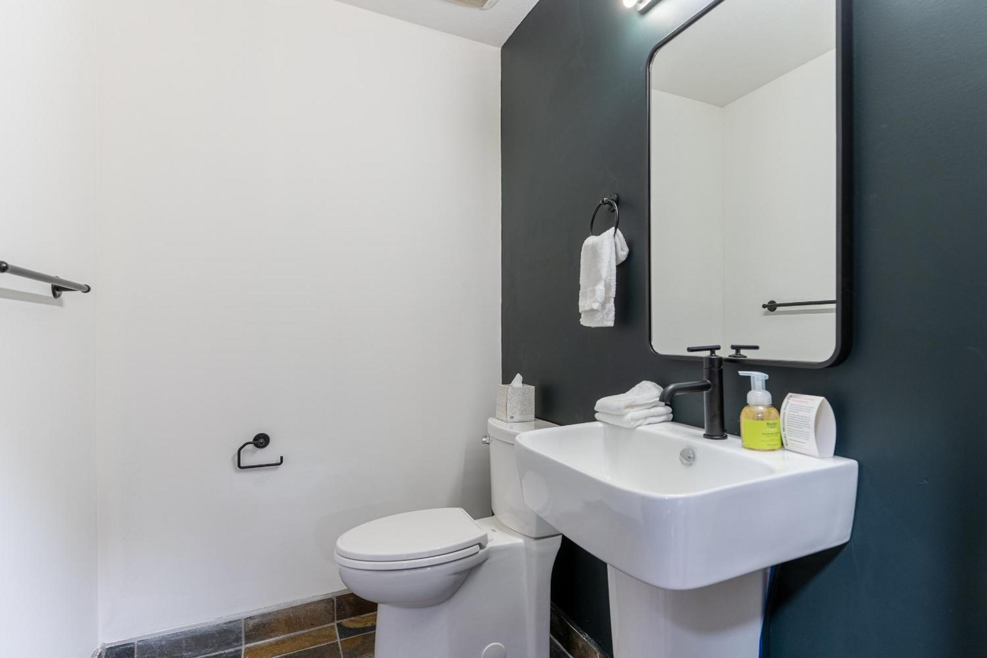 Northwinds Hotel 2*