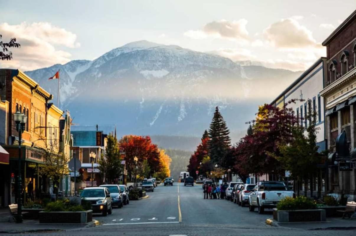Alpine Retreat - Rare One-bedroom * Revelstoke