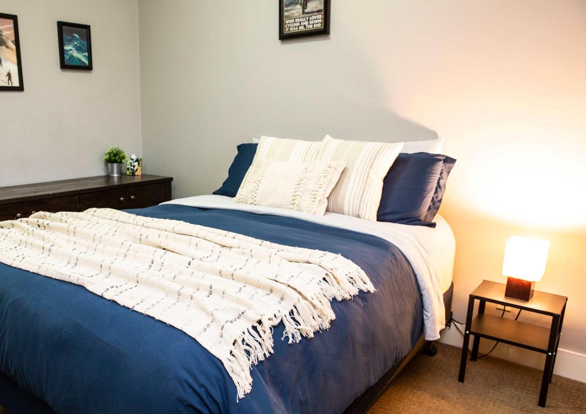 Holiday home Lily Glacier - Rare Downtown Location Revelstoke