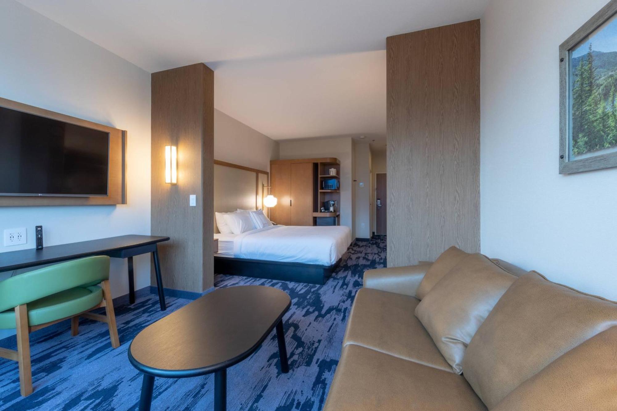 Fairfield By Marriott &
