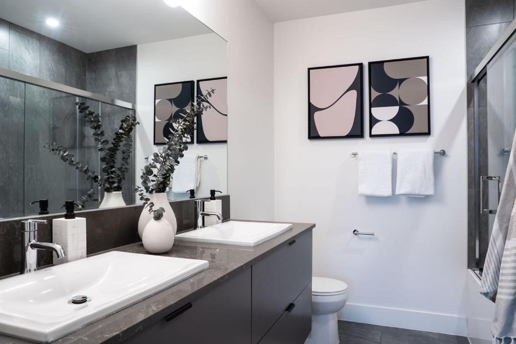 Knuckle Hucks By Vacations Apartment