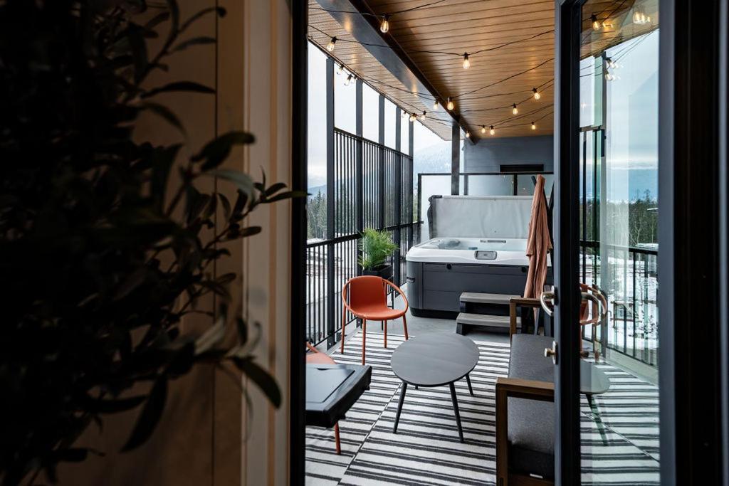 Apartment Knuckle Hucks By Vacations *