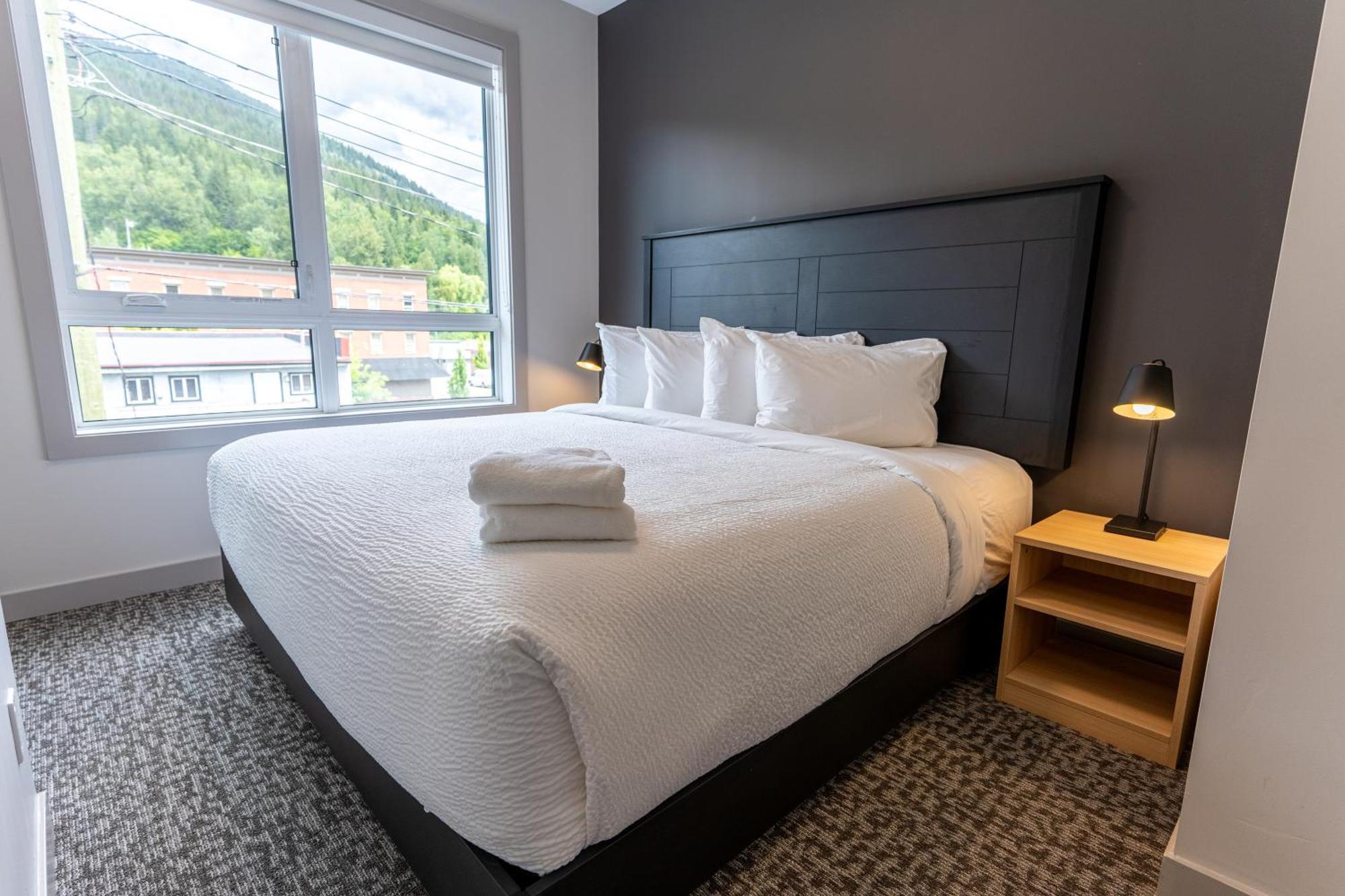 Basecamp Aparthotel *