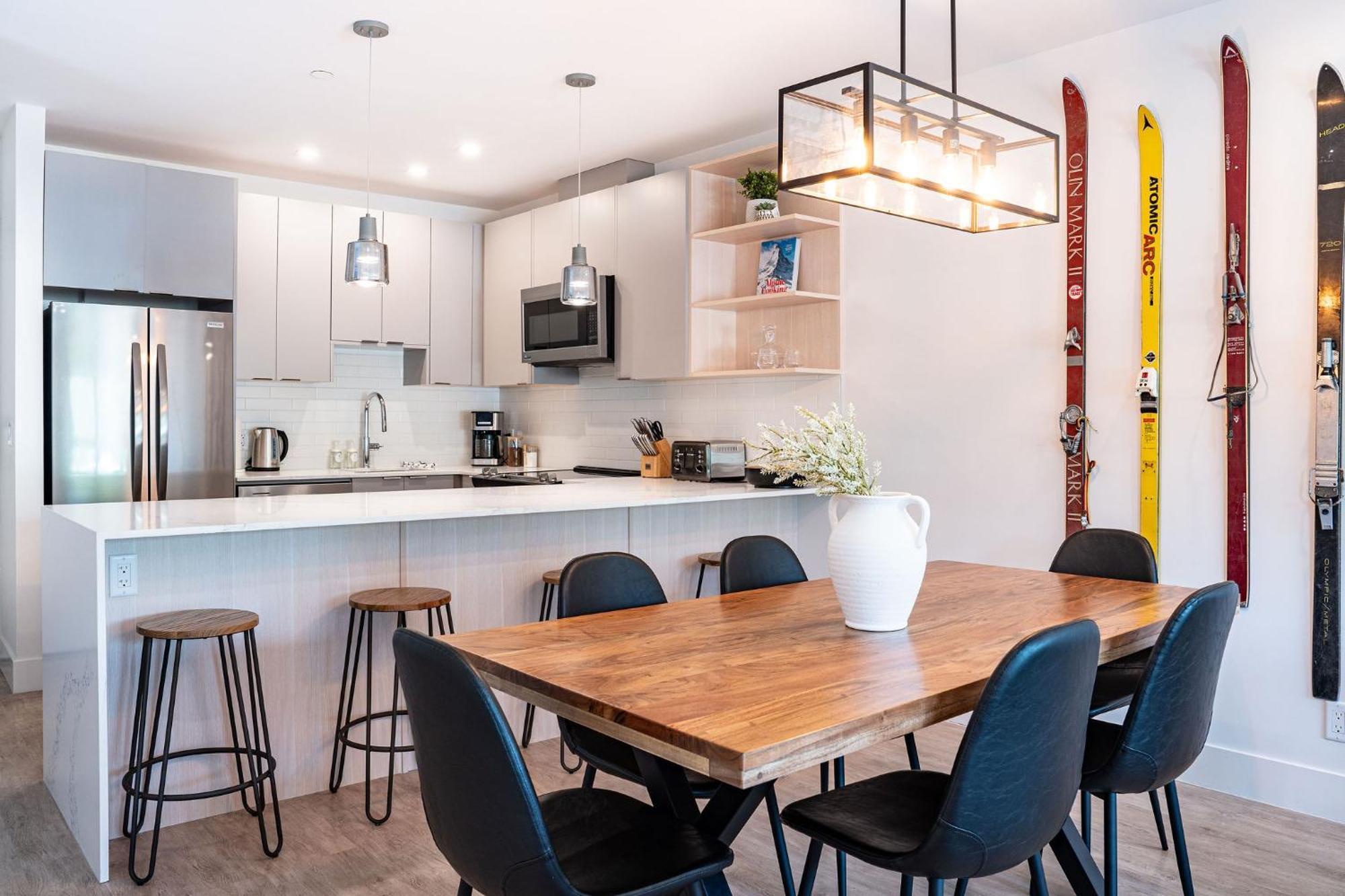 Apartment Huckin' Harry's By Vacations