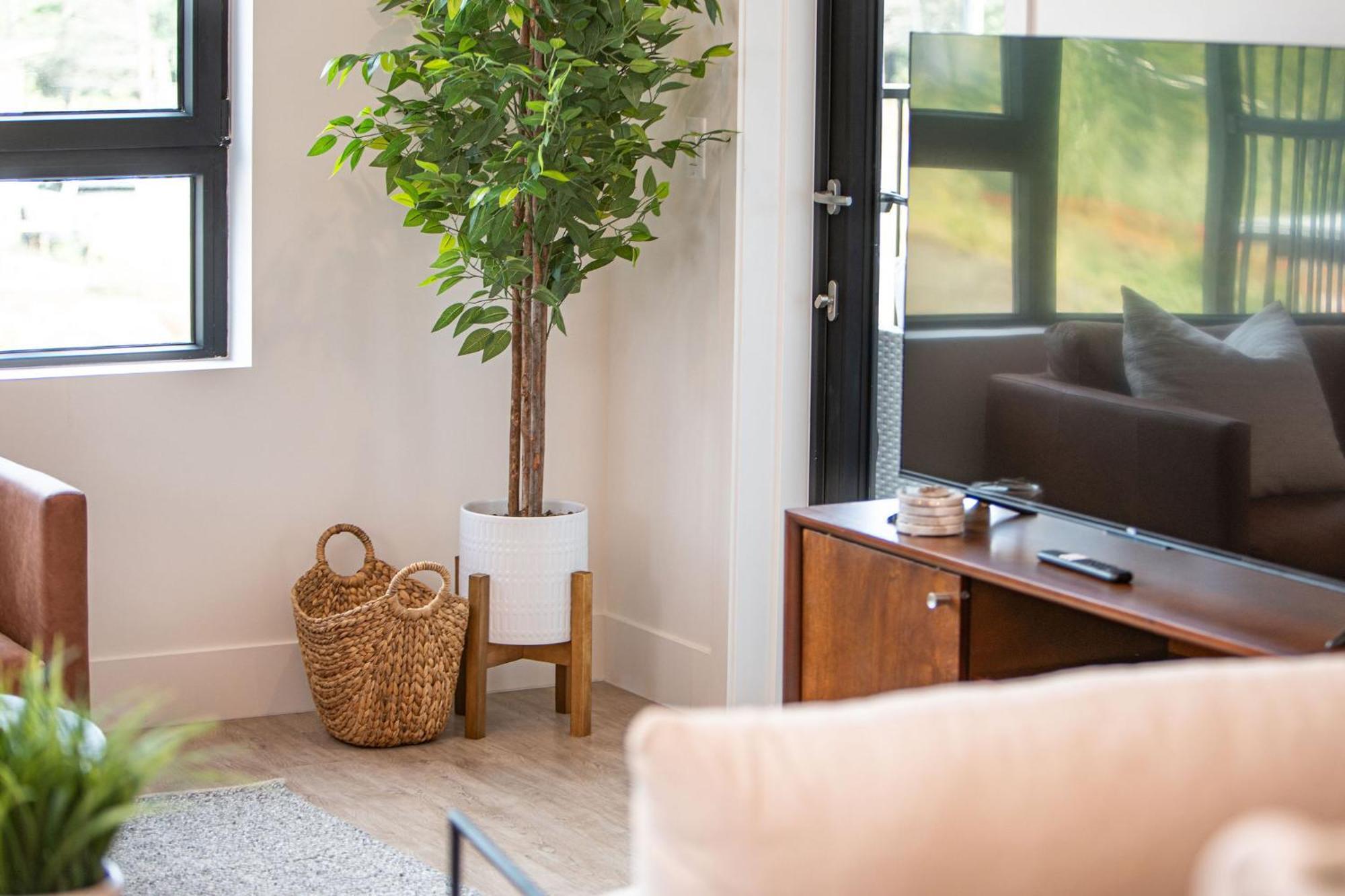 Apartment Huckin' Harry's By Vacations Revelstoke