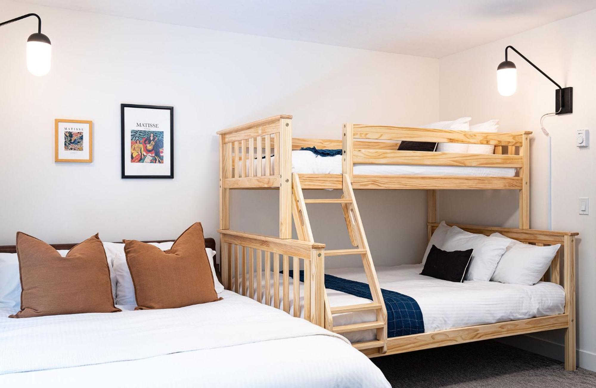 Revelation Retreat By Vacations Apartment Revelstoke
