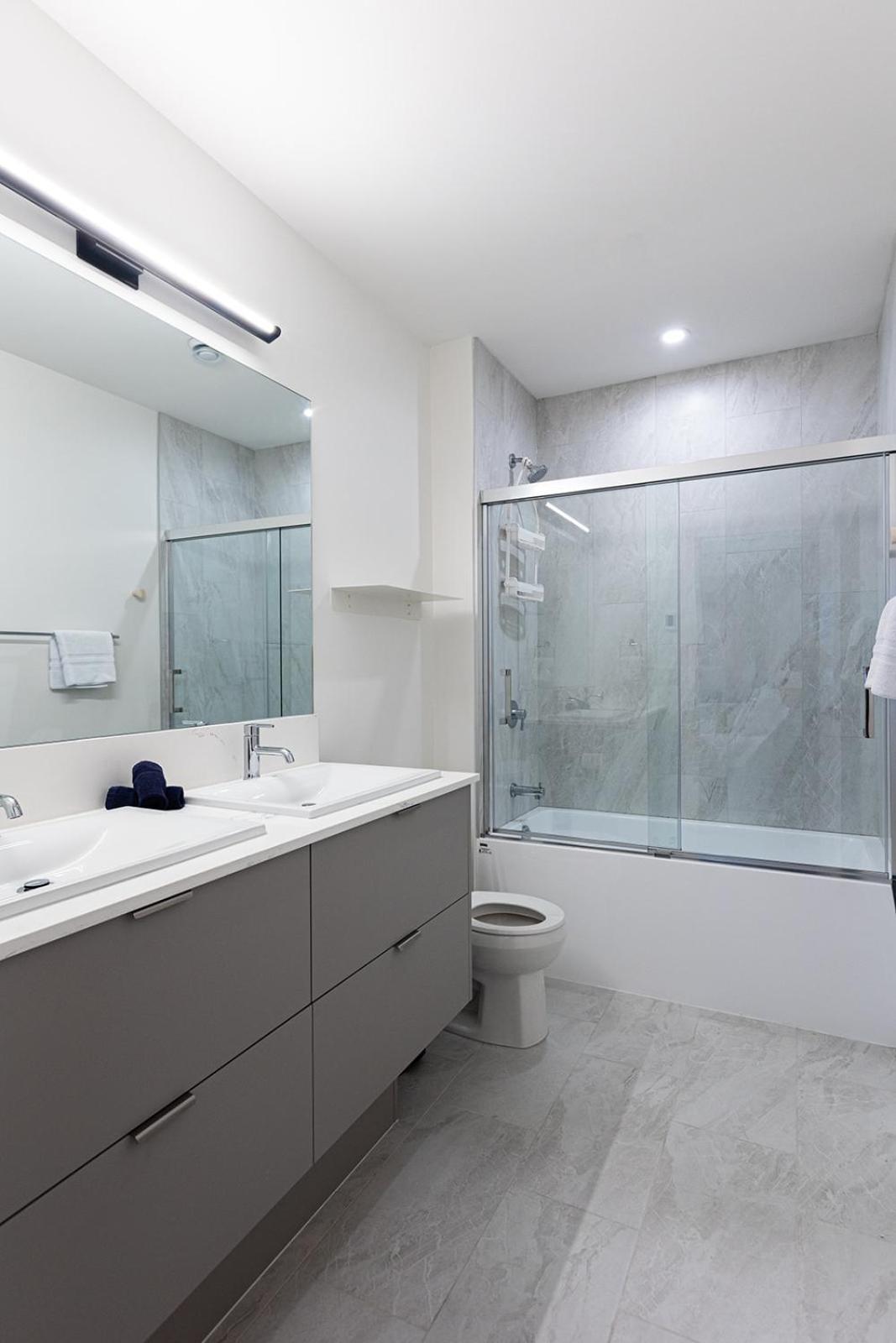 Tally Ho By Vacations Apartment Revelstoke