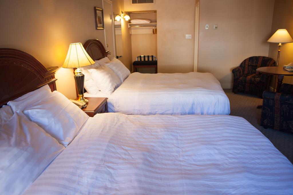 Revelstoke Lodge