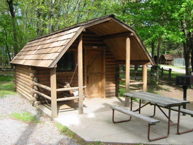 Campgrounds & Cabins * Revelstoke