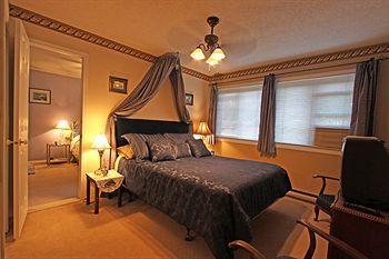 Alpenrose Revelstoke Bed & Breakfast