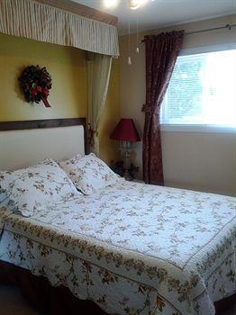 Bed & Breakfast Alpenrose Revelstoke Bed & Breakfast Revelstoke