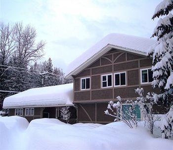 Bed & Breakfast Alpenrose Revelstoke Bed & Breakfast 3*