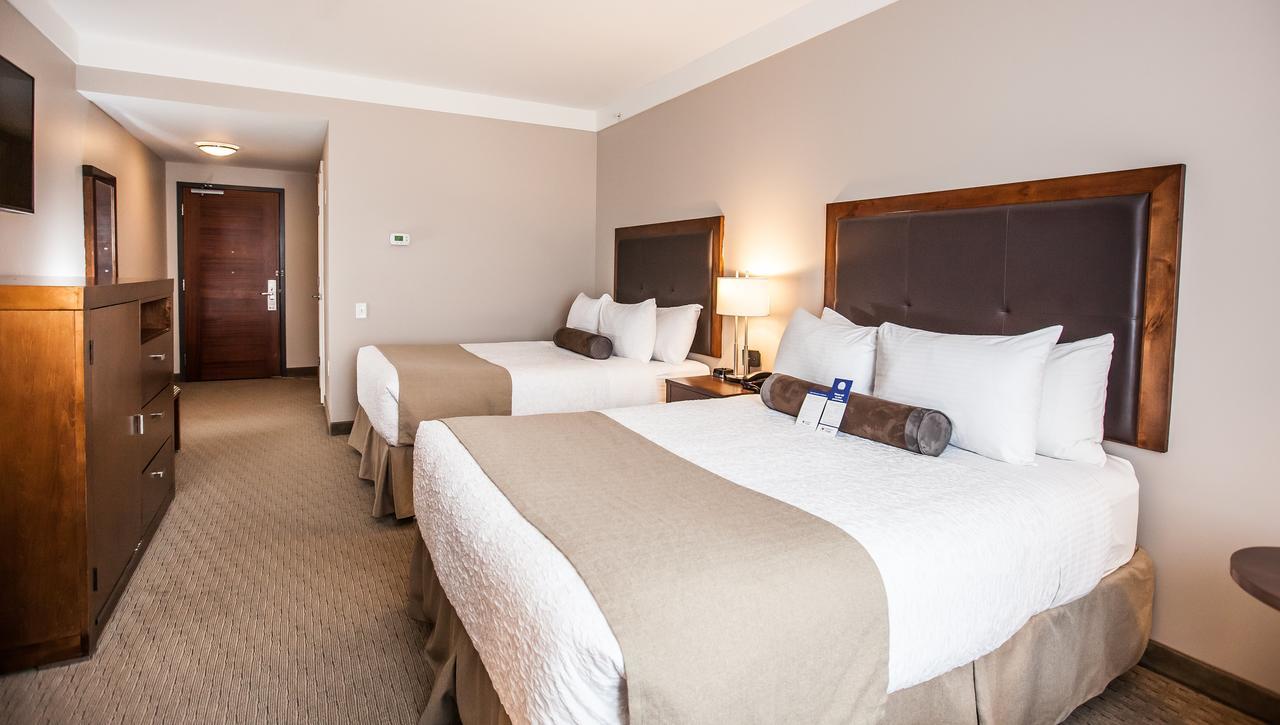 Western 4* Revelstoke