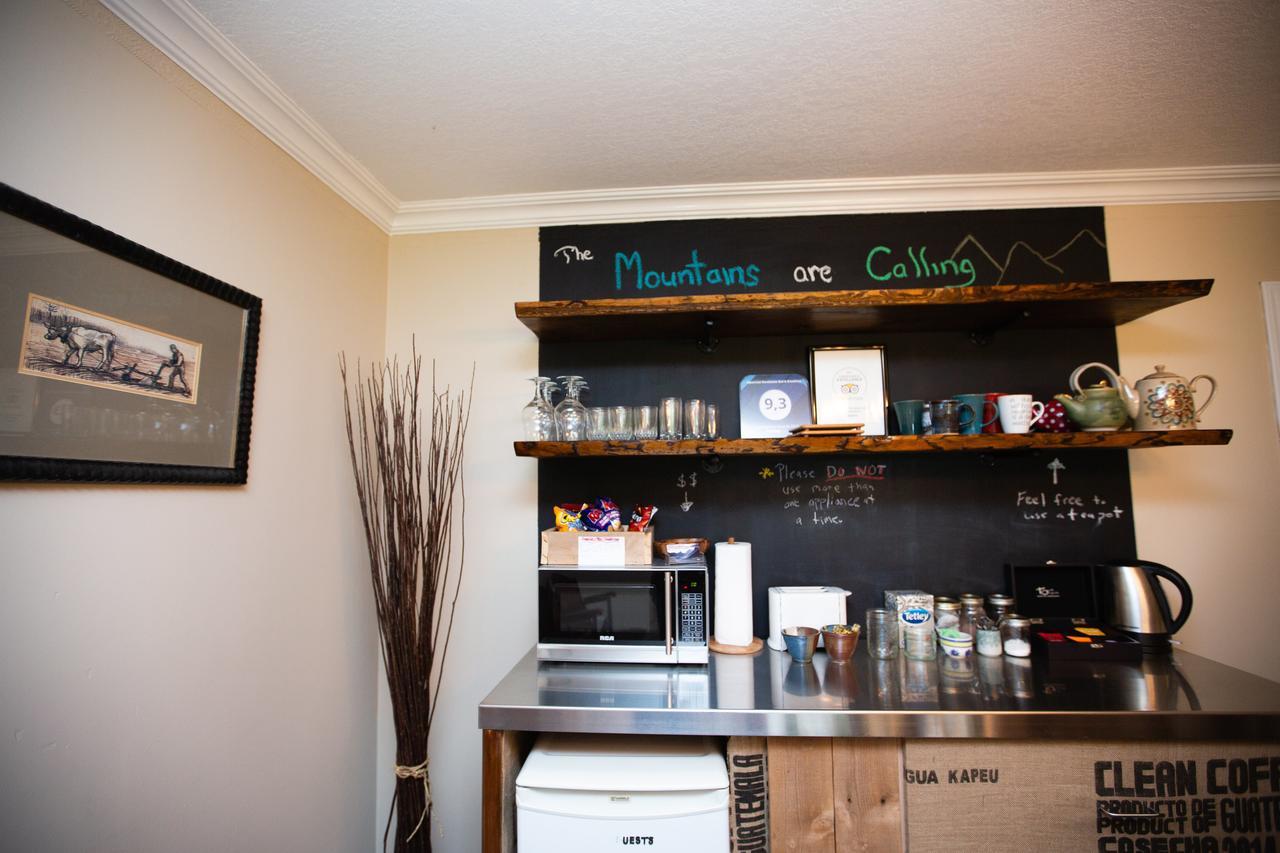 Alpenrose Revelstoke Bed & Breakfast