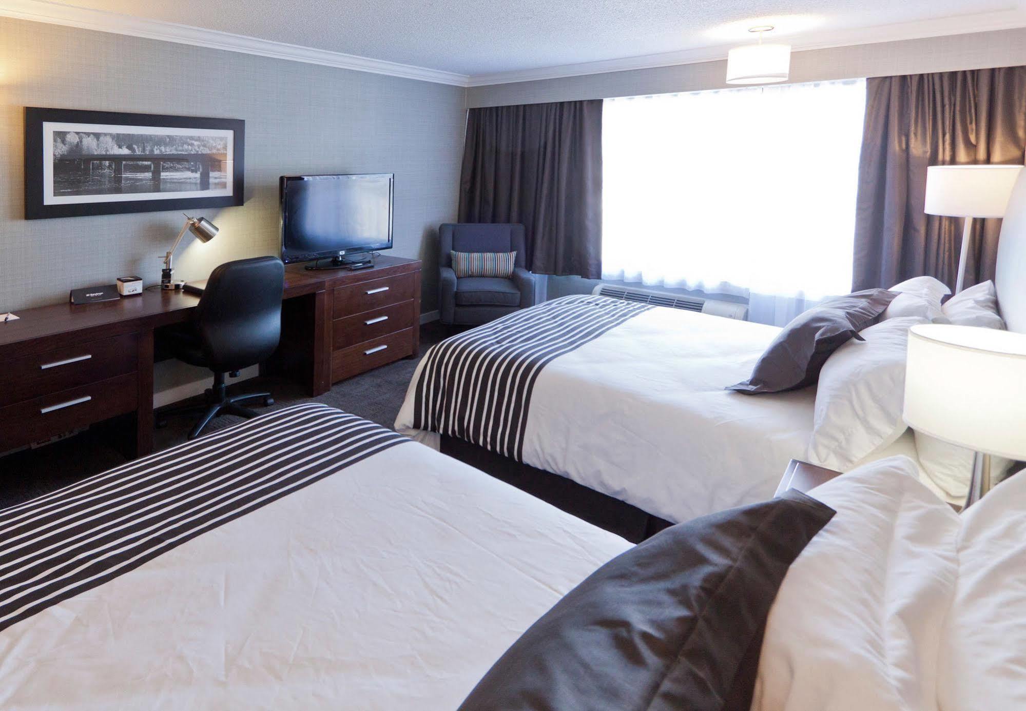 Sandman Hotel 3*