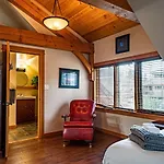Timberloft By Revelstoke Vacations