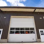 The Whiskey Jack Suite By Revelstoke Vacations