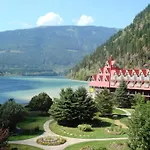 Three Valley Lake Chateau
