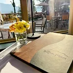 Coast Hillcrest Hotel