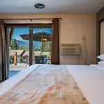 Swiss Chalet Motel