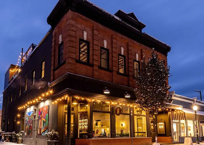Eleven Revelstoke Lodge
