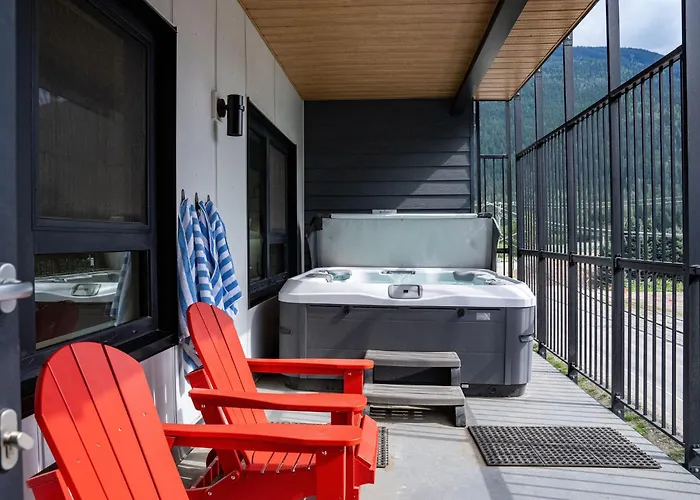 The Grizzly Basin By Revelstoke Vacations