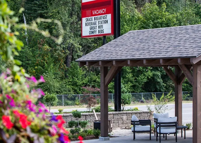 Swiss Chalet Motel