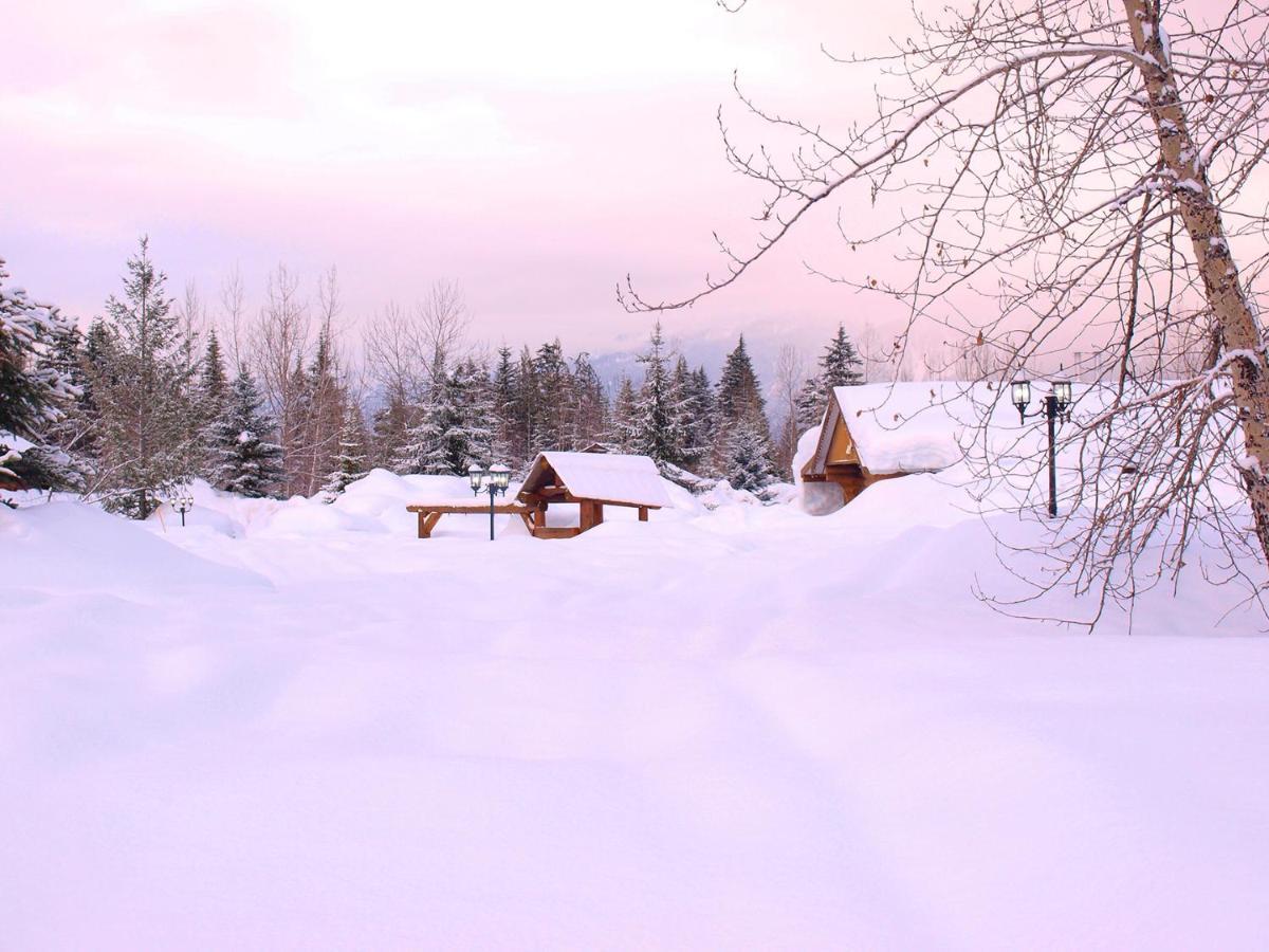 Glacier House & Resort 4*