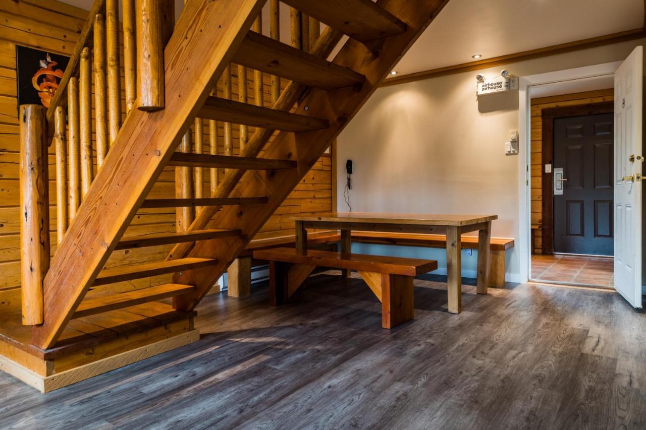 Glacier House & 4* Revelstoke