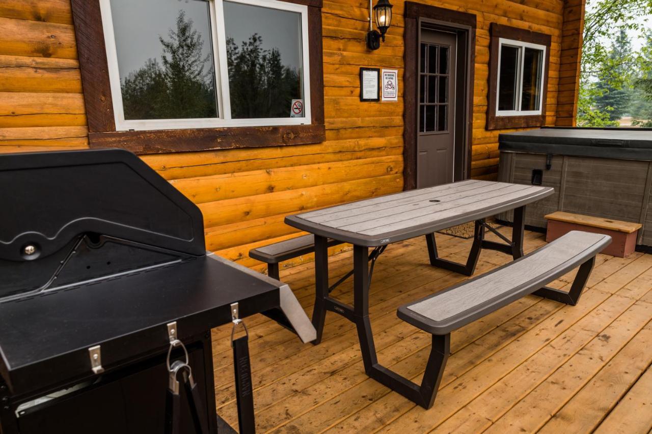 Glacier House & Revelstoke