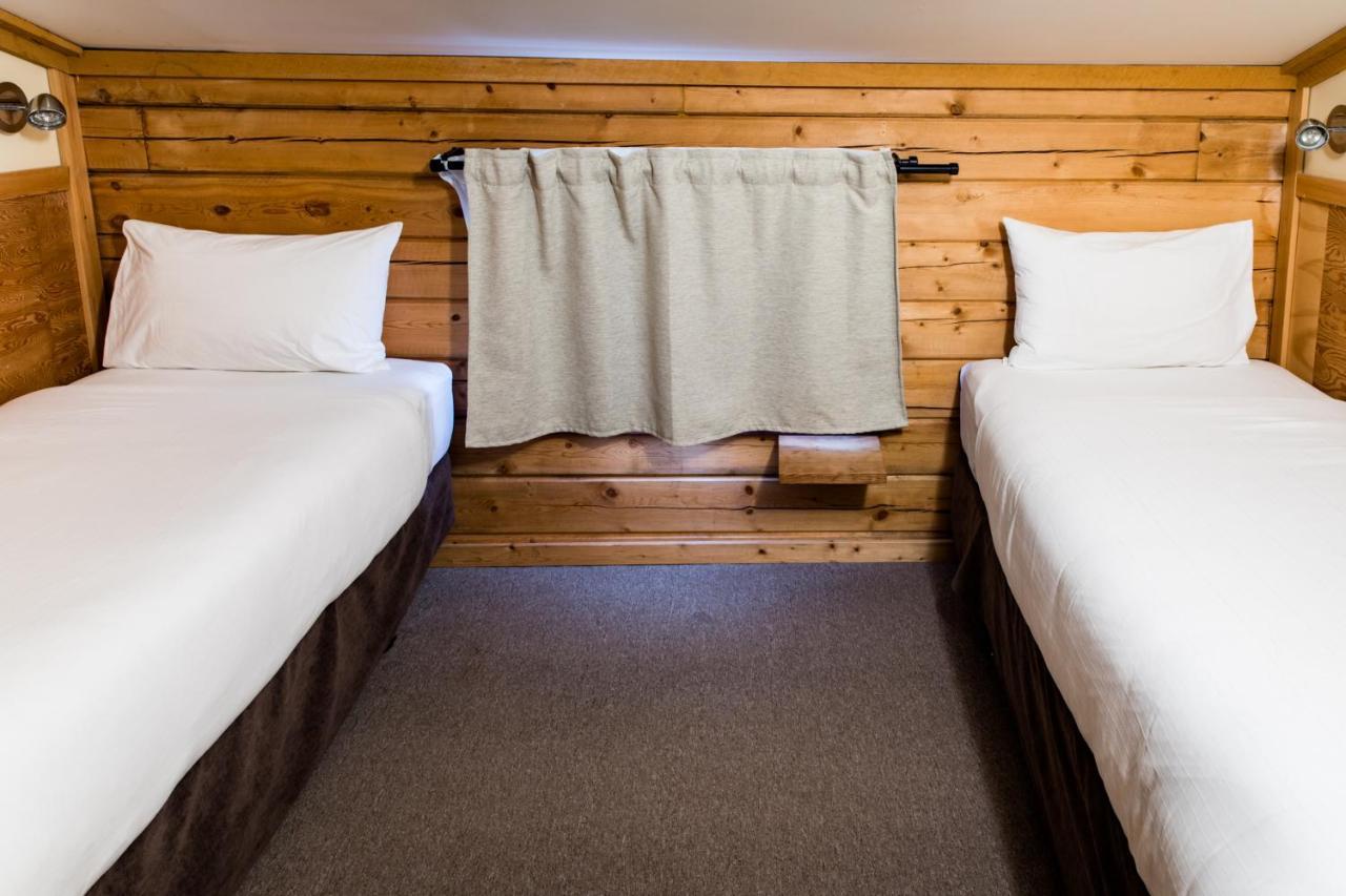 Resort Glacier House & 4*