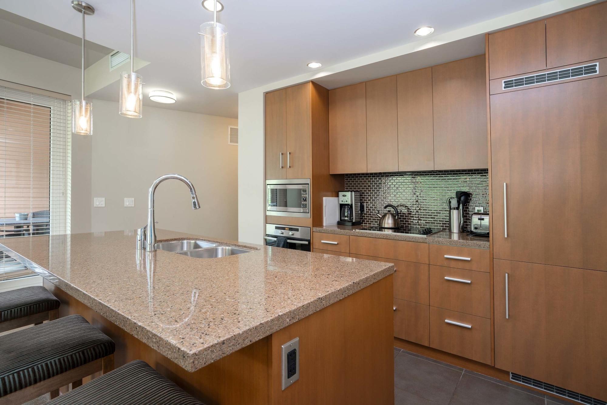 Resort Sutton Place Mountain 4*