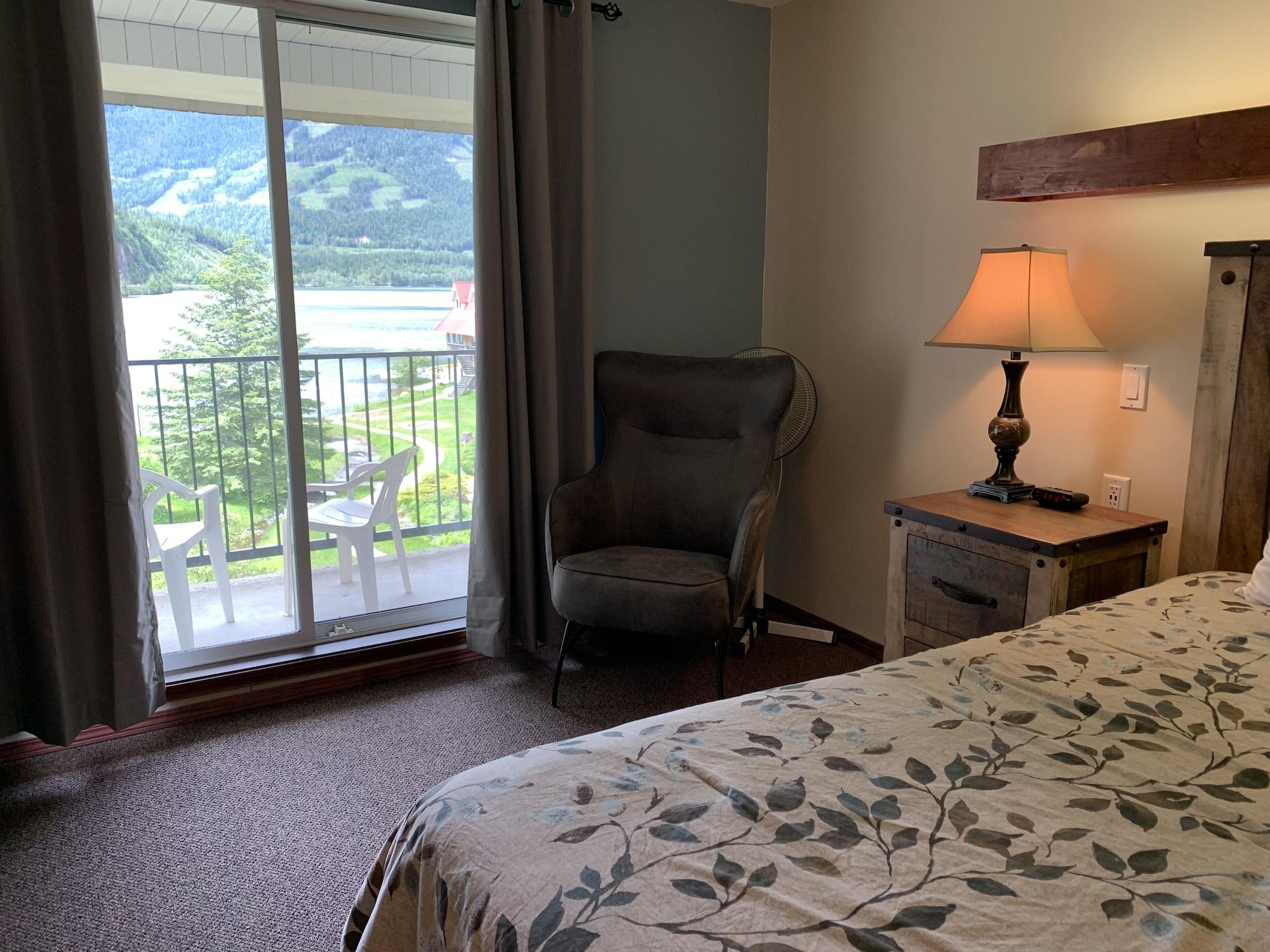 Three Valley Chateau Hotel Revelstoke