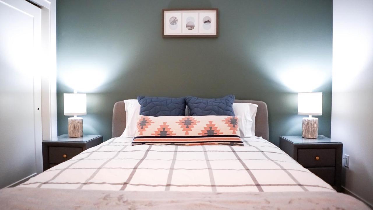 The Revy Den By Vacations Apartment *