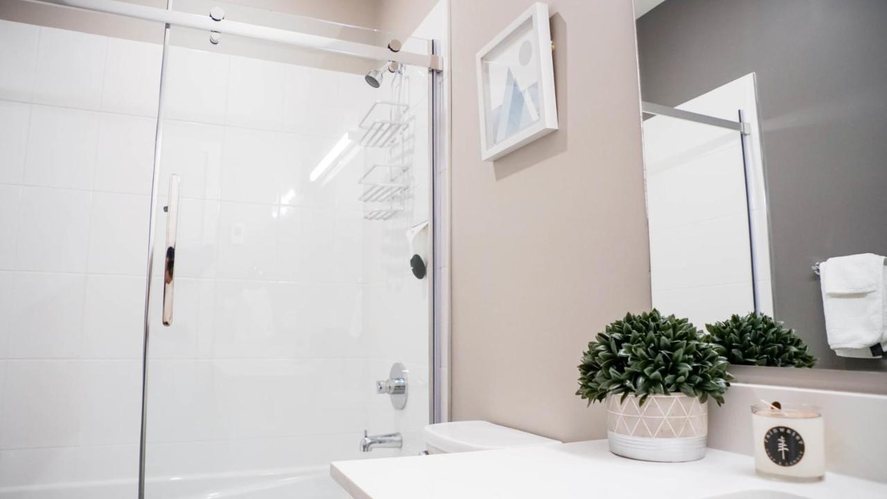 The Revy Den By Vacations Revelstoke