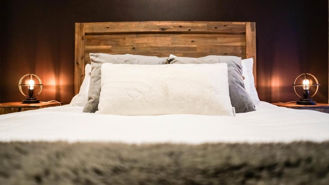 The Revy Den By Vacations Apartment
