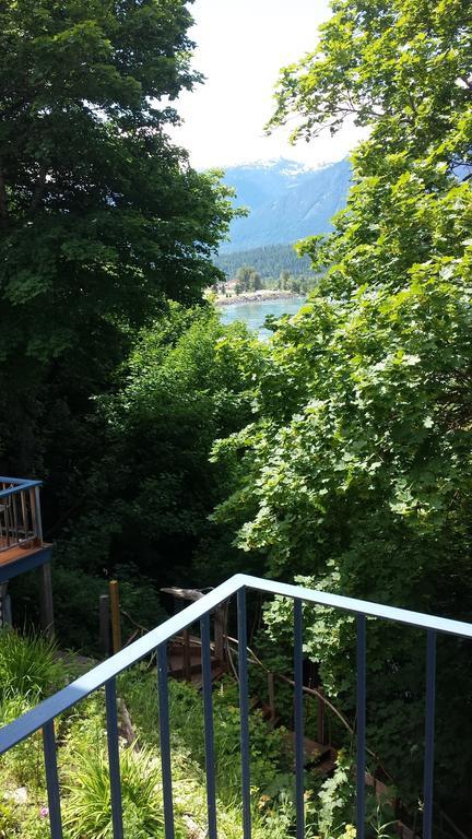 On The River Inn