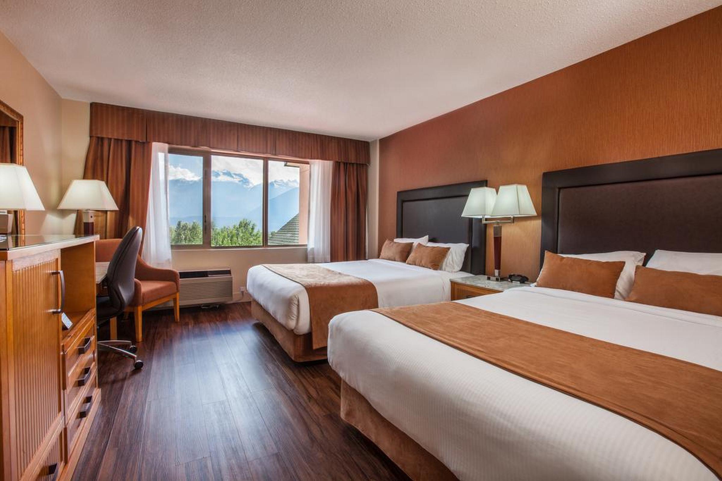 Coast Hillcrest Revelstoke