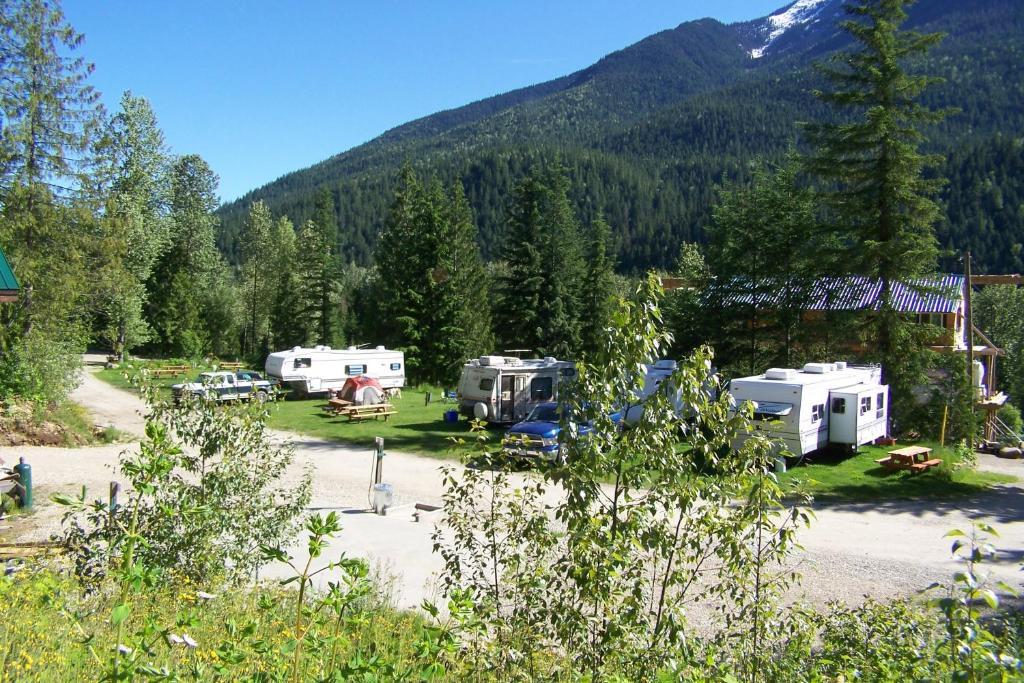 Noah's Ark 2* Revelstoke