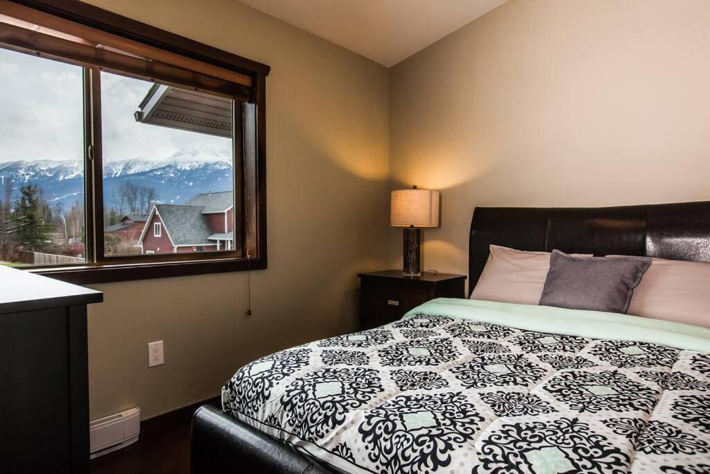 The 2 Bedrooms In Revelstoke! Apartment Revelstoke