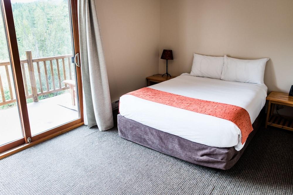 Resort Glacier House & Revelstoke
